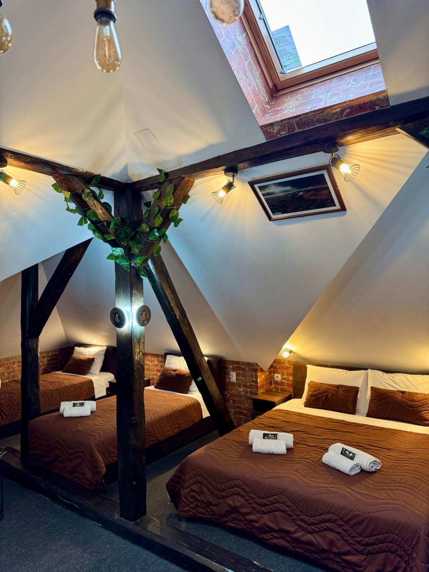 Pirocanac Rooms & Restaurant "Breakfast-Lunch-Dinner" Pirot Bagian luar foto