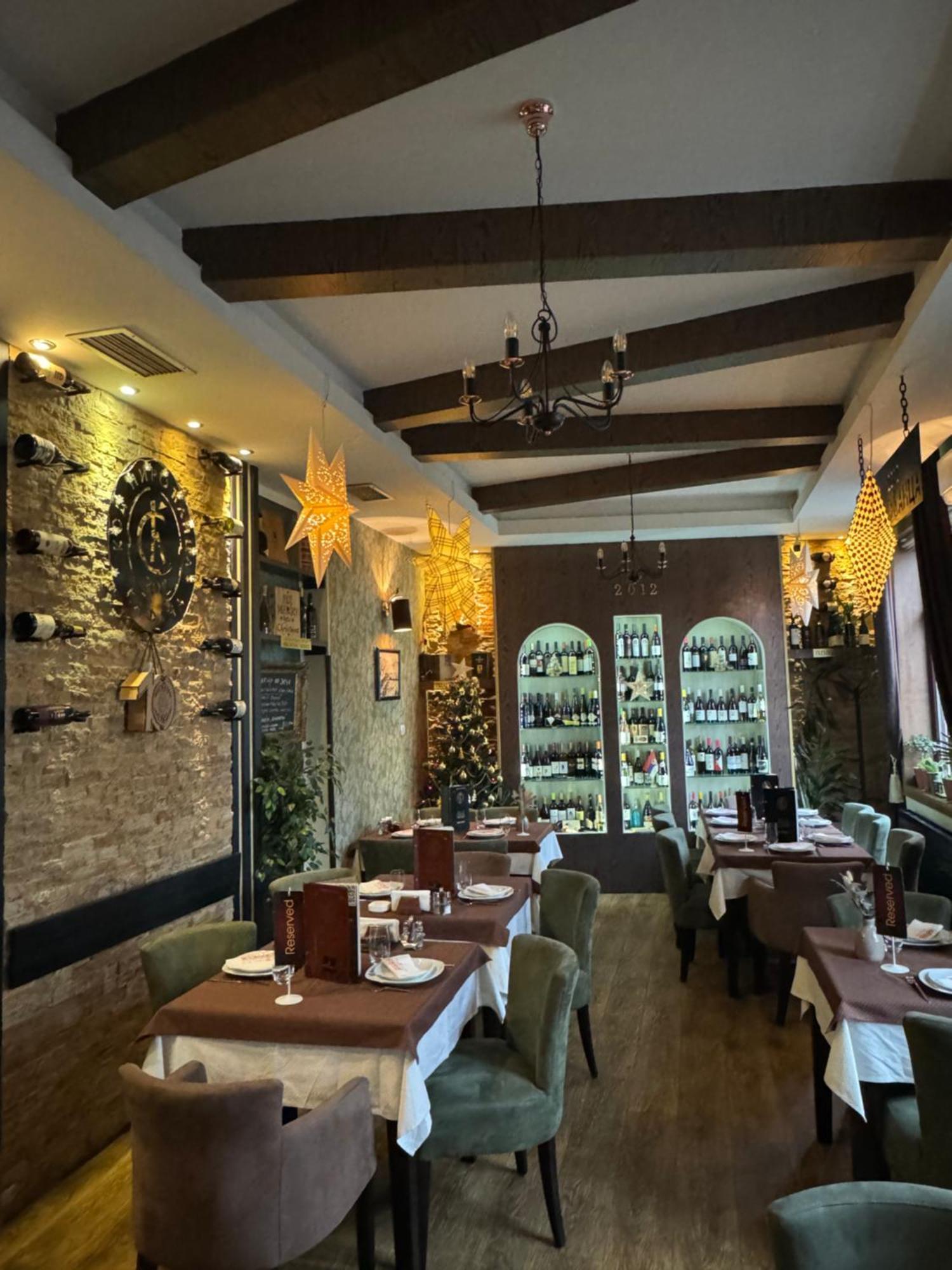 Pirocanac Rooms & Restaurant "Breakfast-Lunch-Dinner" Pirot Bagian luar foto