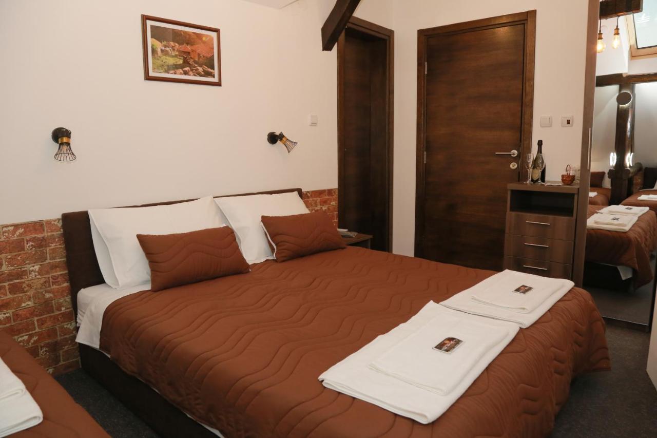 Pirocanac Rooms & Restaurant "Breakfast-Lunch-Dinner" Pirot Bagian luar foto